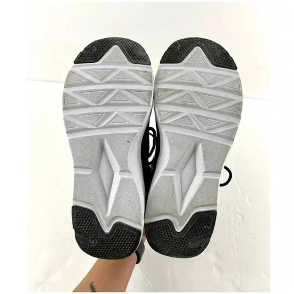 Lightweight Black Running Training Shoes Sz 7 M Slip on Women's - Picture 3 of 10